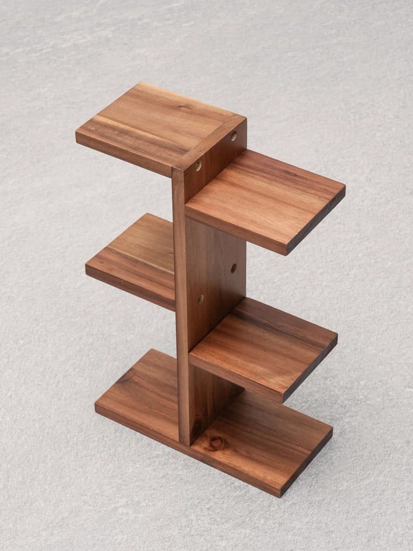 Small decorative shelf